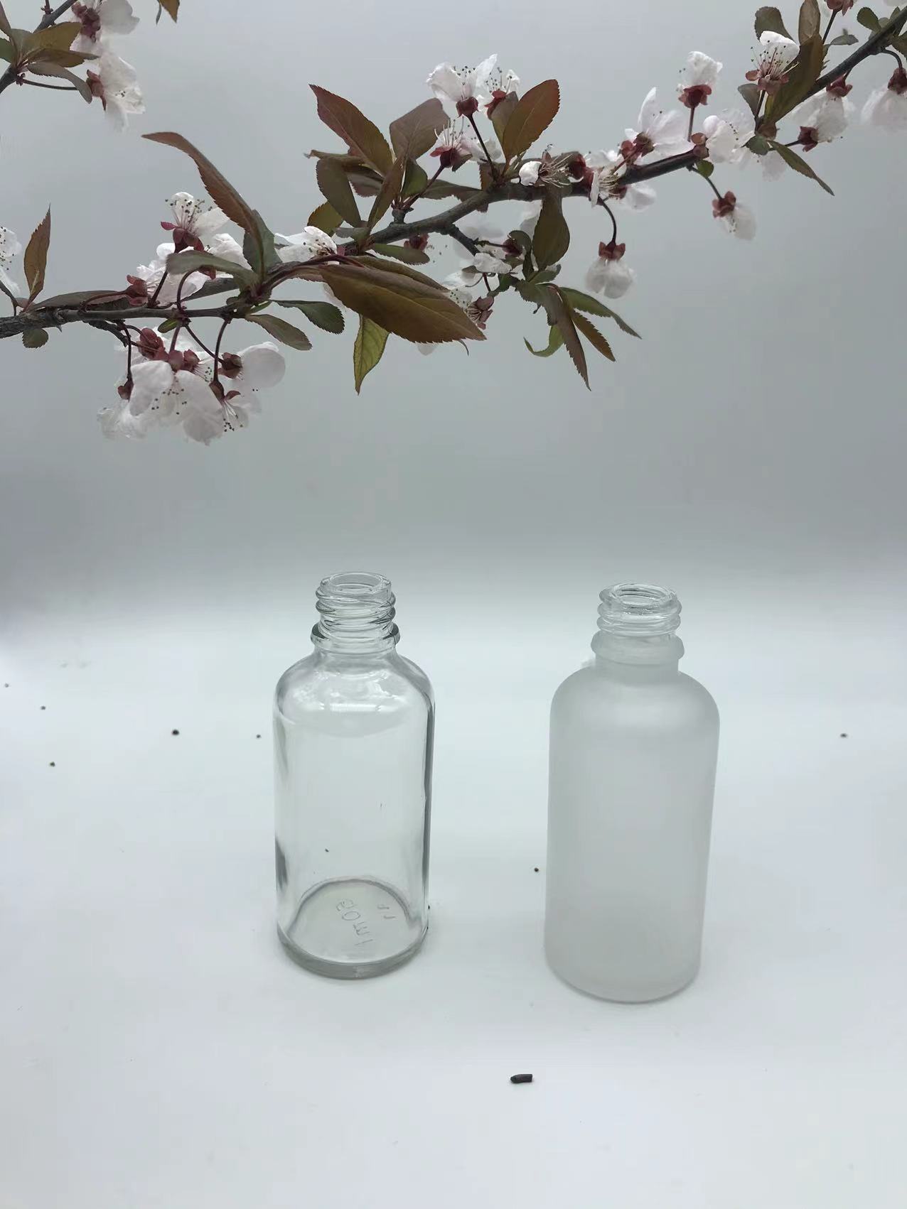 glass bottle sizes ranging from 5-100ml